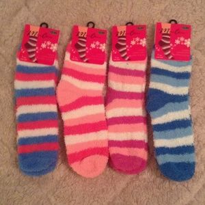 4pc. MarIClare FUZZY SOCKS